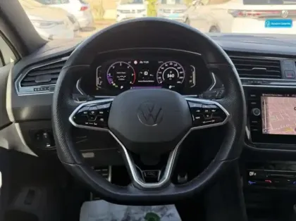 Photo 7 Volkswagen Tiguan  2.0 TDI 150ch R-Line DSG7