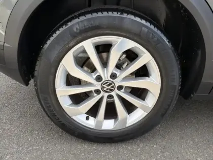 Photo 12 Volkswagen T-roc  1.5 TSI EVO 150ch Life Plus DSG7