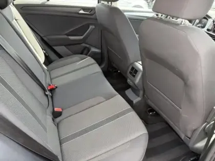 Photo 10 Volkswagen T-roc  1.5 TSI EVO 150ch Life Plus DSG7