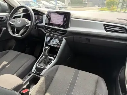 Photo 11 Volkswagen T-roc  1.5 TSI EVO 150ch Life Plus DSG7