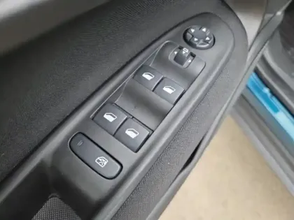 Photo 12 Fiat 600  1.2 Hybrid 136ch Pack Confort DCT6