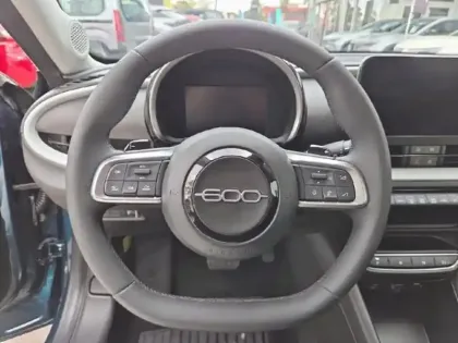 Photo 13 Fiat 600  1.2 Hybrid 136ch Pack Confort DCT6