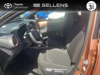 Photo 10 Toyota Aygo  X 116h Graphic