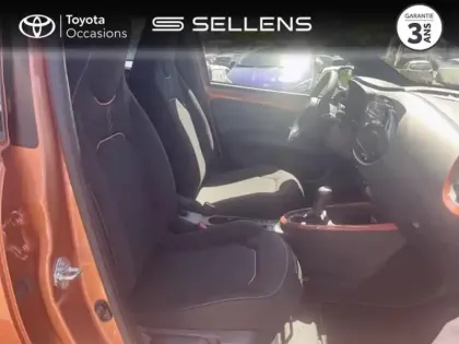 Photo 5 Toyota Aygo  X 116h Graphic