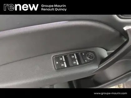 Photo 10 Renault Captur  1.3 TCe mild hybrid 140ch Techno