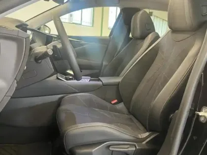 Photo 7 DS DS 4 N°4 Hybride 145ch Performance Line BVRD6