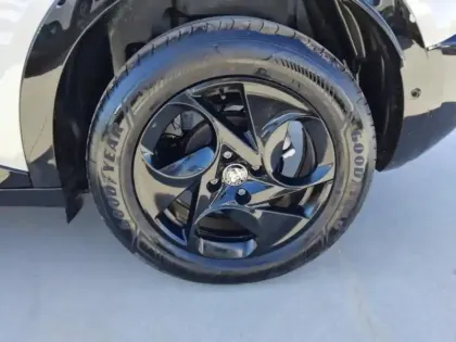 Photo 7 Alfa Romeo Junior  1.2 Ibrida 136ch DCT6