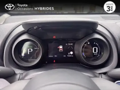 Photo 13 Toyota Yaris  Cross 116h Dynamic MY22