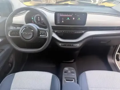 Photo 10 Fiat 500  e 118ch Icône Plus