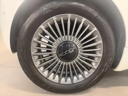 Photo 5 Fiat 500  e 118ch Icône Plus