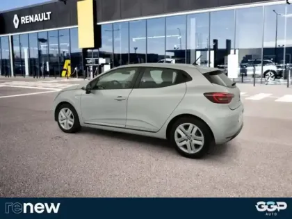 Photo 8 Renault Clio  1.6 E-Tech 140ch Zen -21