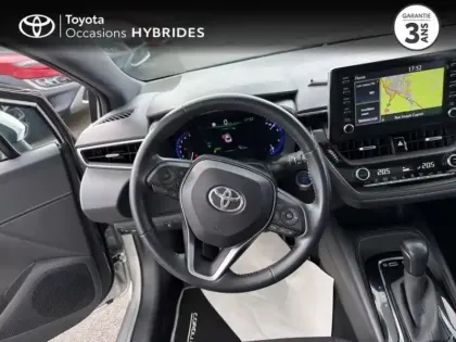 Photo 8 Toyota Corolla  122h Design