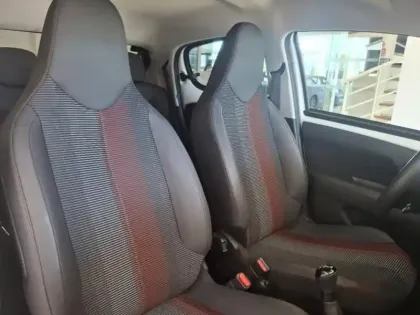 Photo 13 Peugeot 108  VTi 72 GT Line S&S 85g 5p