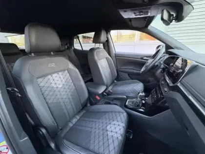 Photo 12 Volkswagen T-cross  1.0 TSI 116ch R-Line Edition DSG7