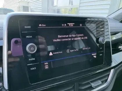 Photo 13 Volkswagen T-roc  2.0 TDI 150ch R-Line DSG7