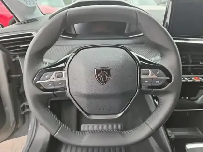 Photo 12 Peugeot 208  1.2 PureTech 100ch S&S Allure