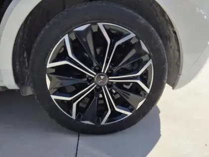 Photo 7 DS DS 4  E-TENSE 225ch Rivoli