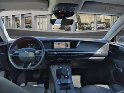 Photo 8 DS DS 4  E-TENSE 225ch Rivoli