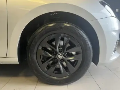 Photo 8 Skoda Fabia  1.0 TSI Evo2 116ch Selection DSG7