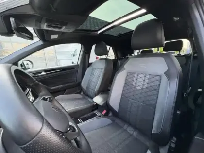 Photo 9 Volkswagen T-roc  2.0 TDI 150ch R-Line DSG7