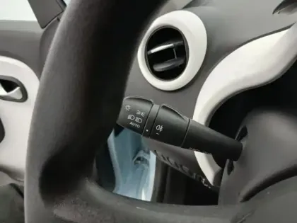 Photo 10 Renault Twingo  1.0 SCe 65ch Equilibre