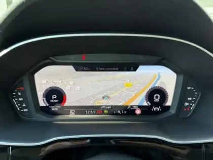 Photo 8 Audi Q3  35 TFSI 150ch Mild Hybrid Design Luxe S tronic 7