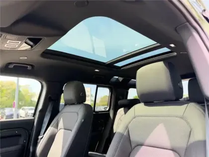 Photo 27 Land rover Defender  110 PHEV