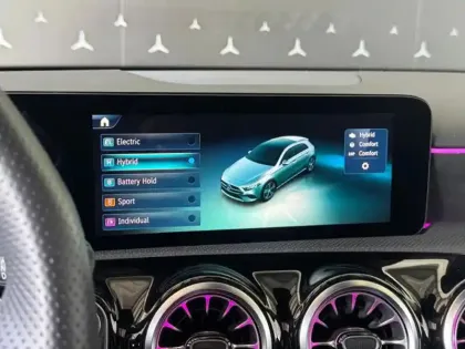 Photo 19 Mercedes Classe A 250 e Hybrid EQ AMG Line