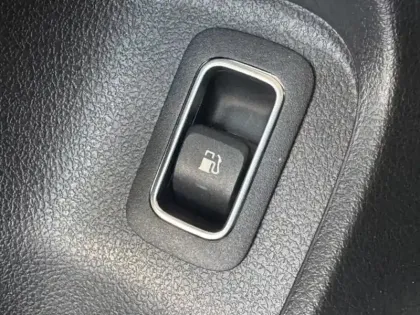 Photo 17 Mercedes Classe A 250 e Hybrid EQ AMG Line