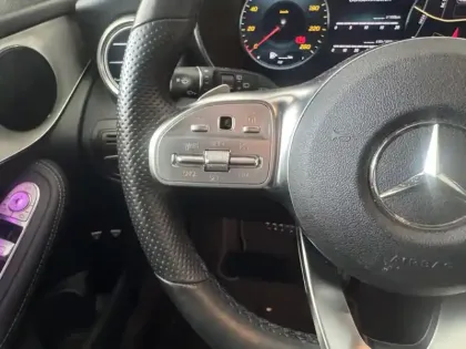 Photo 15 Mercedes GLC  300e 4MATIC SUV AMG Line