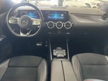 Photo 8 Mercedes Classe B 250 4MATIC AMG Line Edition