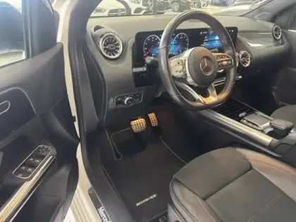 Photo 18 Mercedes Classe B 250 4MATIC AMG Line Edition