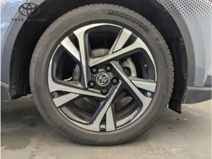 Photo 20 Toyota C-HR 1.8 Hybride 122 Design