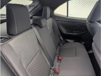 Photo 9 Toyota Yaris Hybride 1.5 HYBRID 116H DESIGN