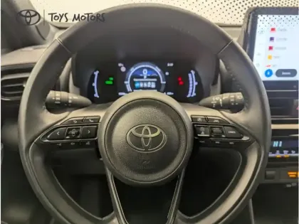 Photo 13 Toyota Yaris Hybride 1.5 HYBRID 116H DESIGN
