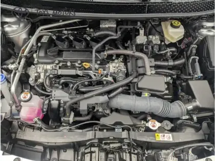 Photo 18 Toyota Yaris Hybride 1.5 HYBRID 116H DESIGN