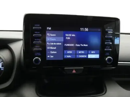 Photo 8 Toyota Yaris Hybride 116h Design