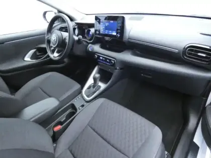 Photo 10 Toyota Yaris Hybride 116h Design