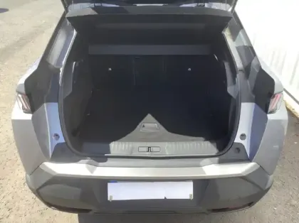 Photo 9 Peugeot 3008 Nouveau Hybrid 136 e-DCS6 Allure