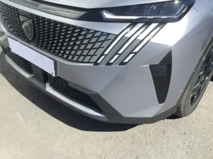 Photo 25 Peugeot 3008 Nouveau Hybrid 136 e-DCS6 Allure