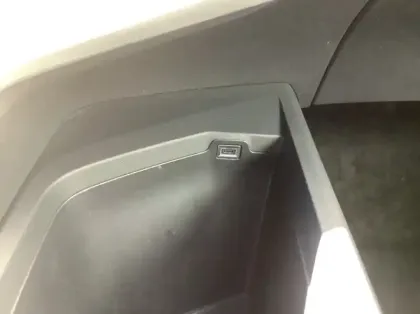 Photo 20 Peugeot 3008 Nouveau Hybrid 136 e-DCS6 Allure