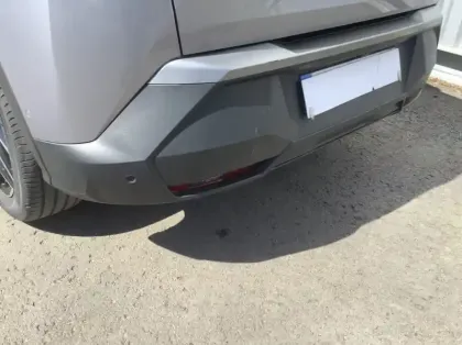 Photo 24 Peugeot 3008 Nouveau Hybrid 136 e-DCS6 Allure