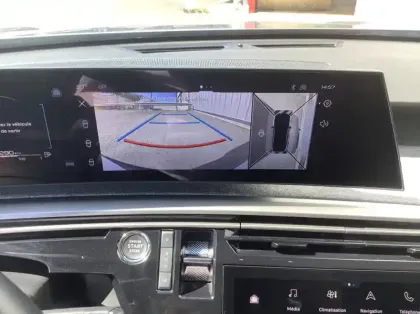 Photo 18 Peugeot 3008 Nouveau Hybrid 136 e-DCS6 Allure