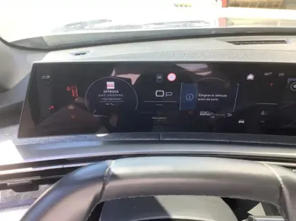 Photo 13 Peugeot 3008 Nouveau Hybrid 136 e-DCS6 Allure