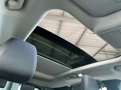 Photo 14 Ford Kuga 2.5 Duratec 190ch FHEV E85 Vignale BVA