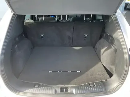 Photo 10 Ford Kuga 2.5 Duratec 190ch FHEV E85 Vignale BVA