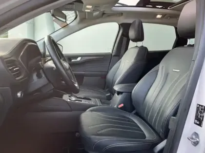 Photo 9 Ford Kuga 2.5 Duratec 190ch FHEV E85 Vignale BVA