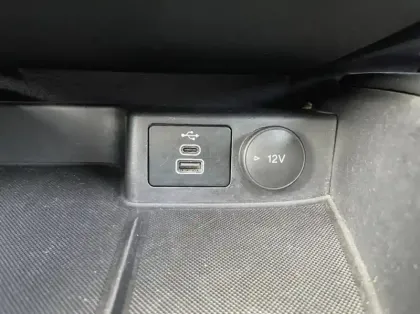 Photo 21 Ford Kuga 2.5 Duratec 190ch FHEV E85 Vignale BVA