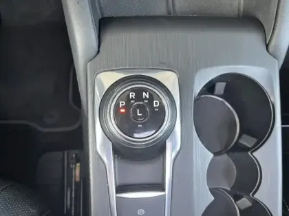 Photo 7 Ford Kuga 2.5 Duratec 190ch FHEV E85 Vignale BVA