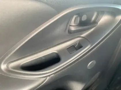 Photo 19 Mazda 2 Hybrid 1.5 116ch Pure